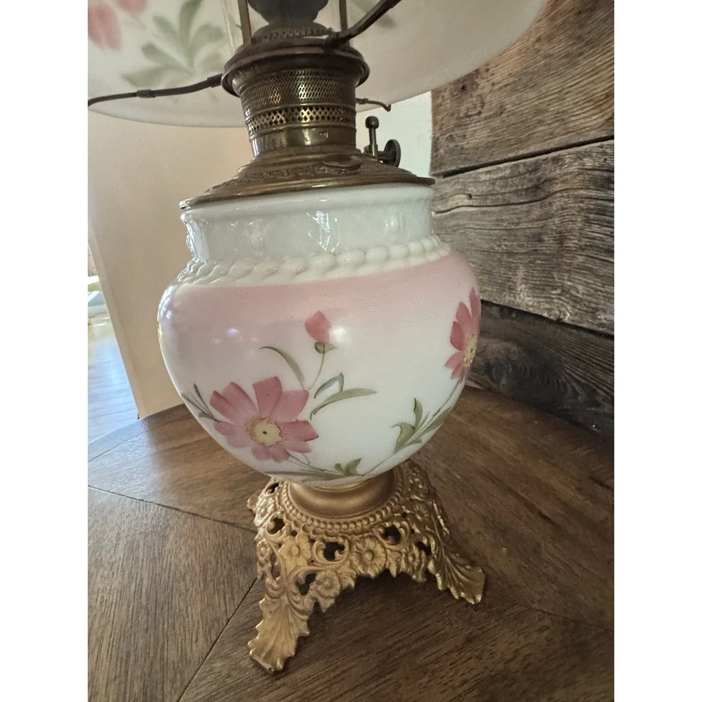 Vintage Victorian Gone With The Wind Hand Painted Parlor Hurricane Table‎ Lamp